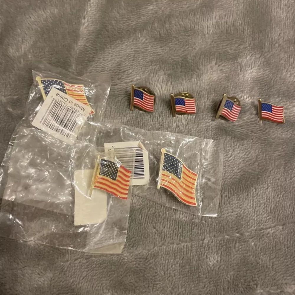 Set Of 7 Different American Flag Pins